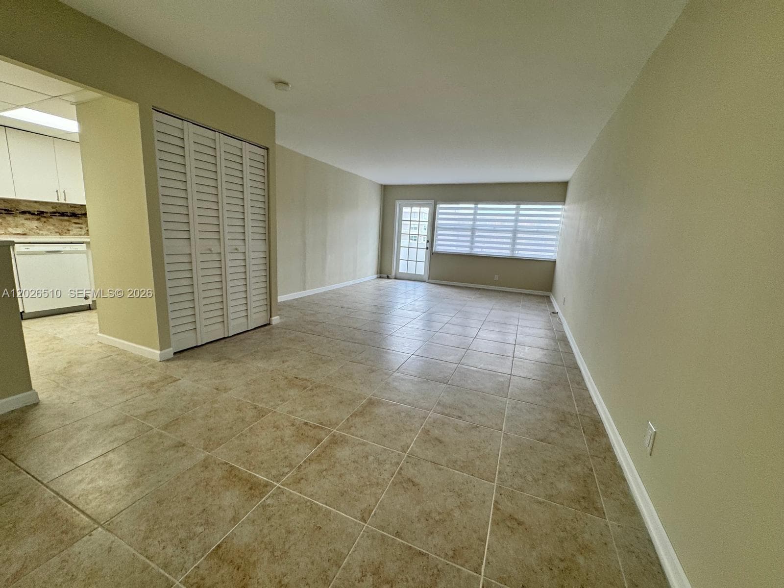 401 Golden Isles Dr # 614, Hallandale Beach, FL 33009 — zdjęcie 4