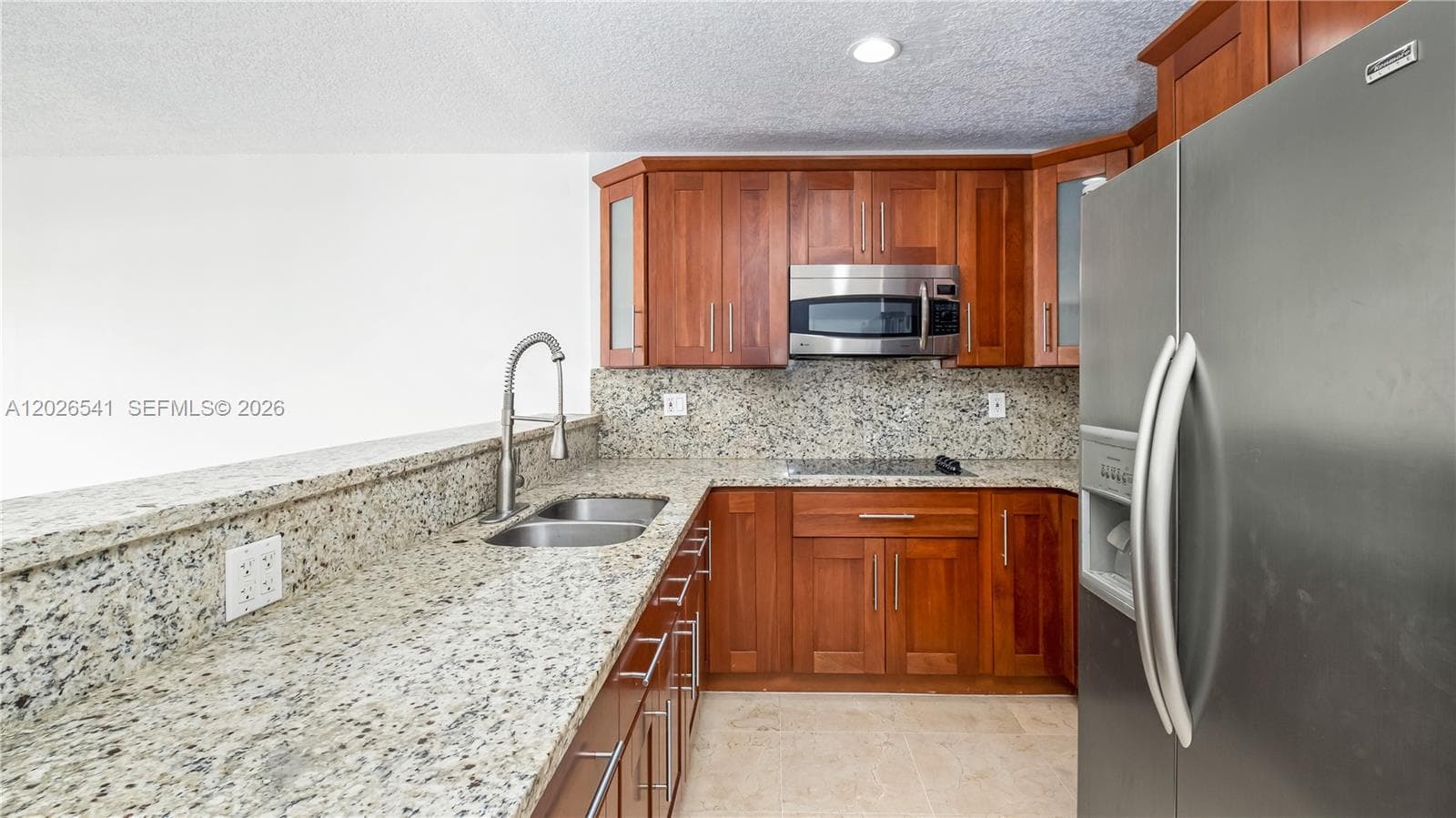 4390 W 12th Ln # 18B, Hialeah, FL 33012 — zdjęcie 2