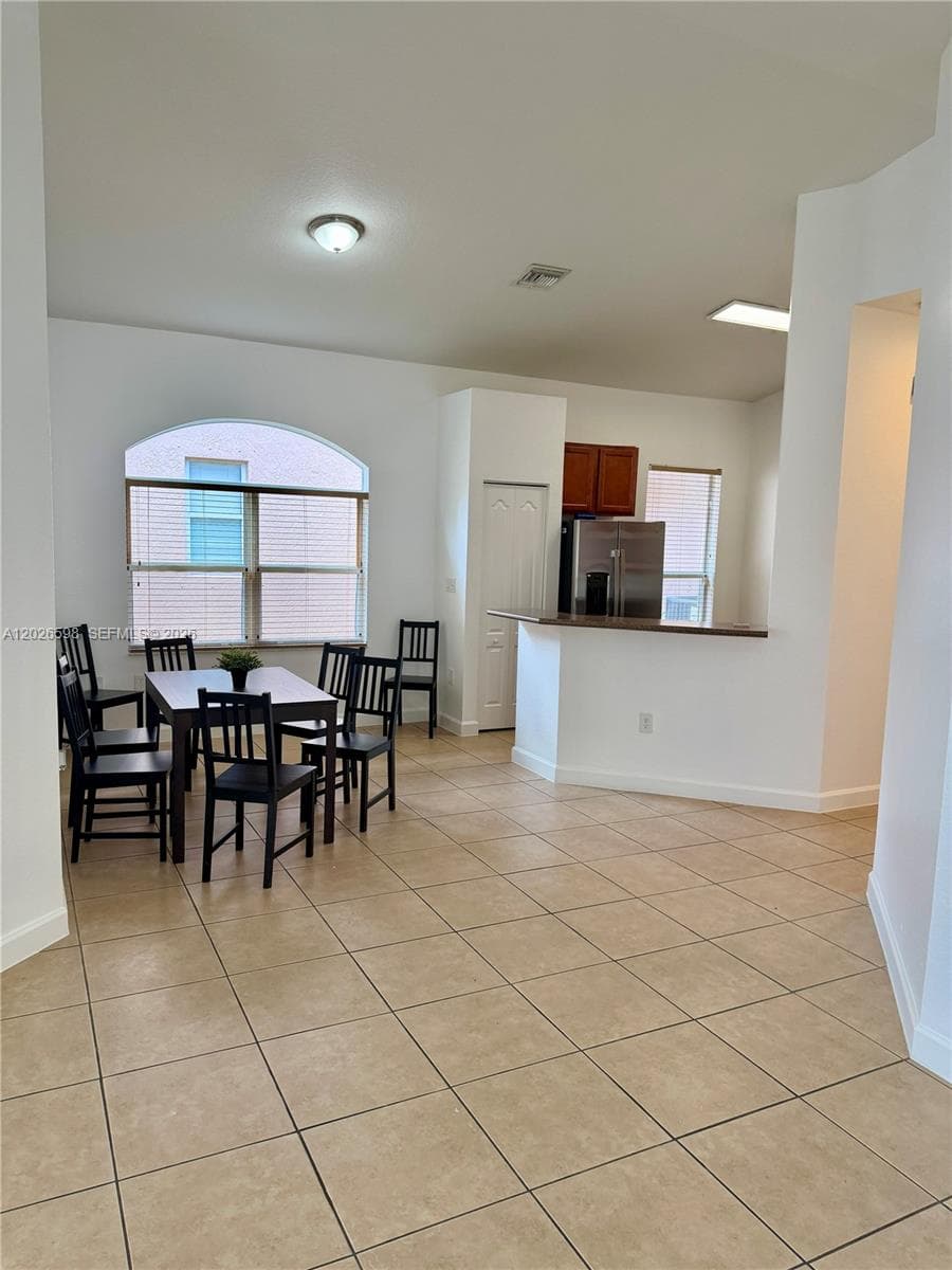 3951 NE 11th Dr, Homestead, FL 33033 — zdjęcie 5
