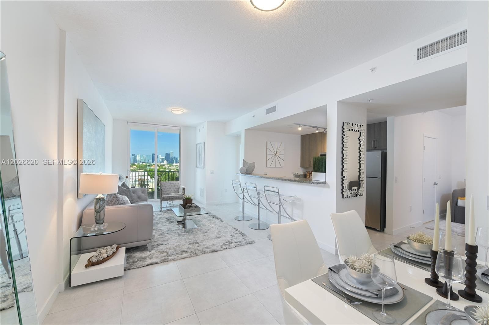 514 SW 22nd Ave # 205, Miami, FL 33135 — zdjęcie 2