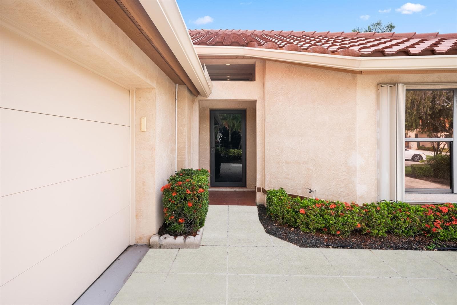 2735 SW Mariposa Circle, Palm City, FL 34990 — zdjęcie 2