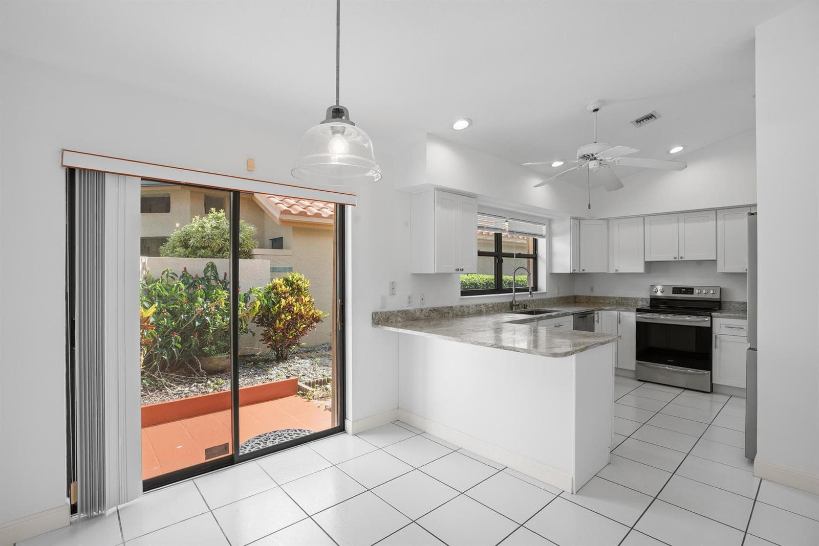 2735 SW Mariposa Circle, Palm City, FL 34990 — zdjęcie 5