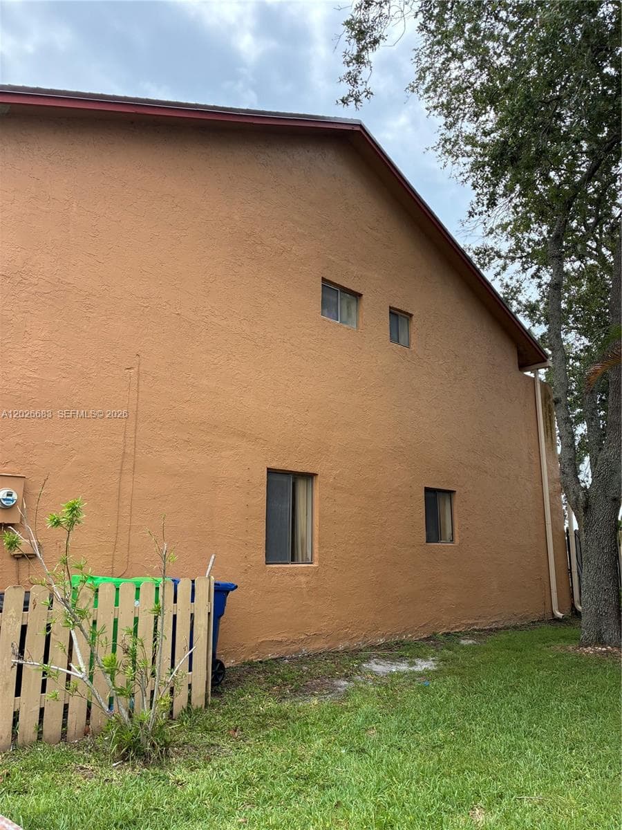2828 NW 80th Ave, Sunrise, FL 33322 — zdjęcie 2