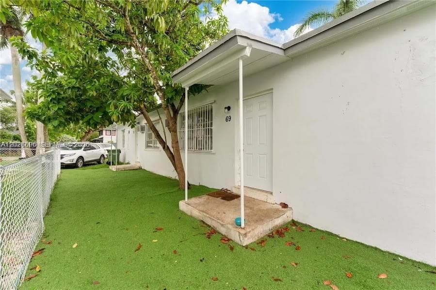 69 NW 5th St, Homestead, FL 33030 — zdjęcie 2
