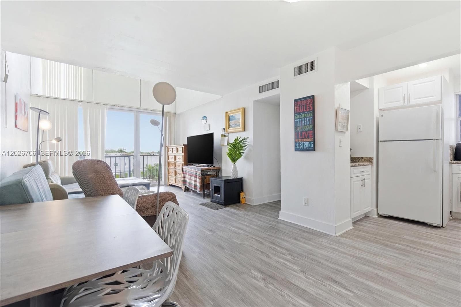 210 Fontainebleau Blvd # 402, Miami, FL 33172 — zdjęcie 2