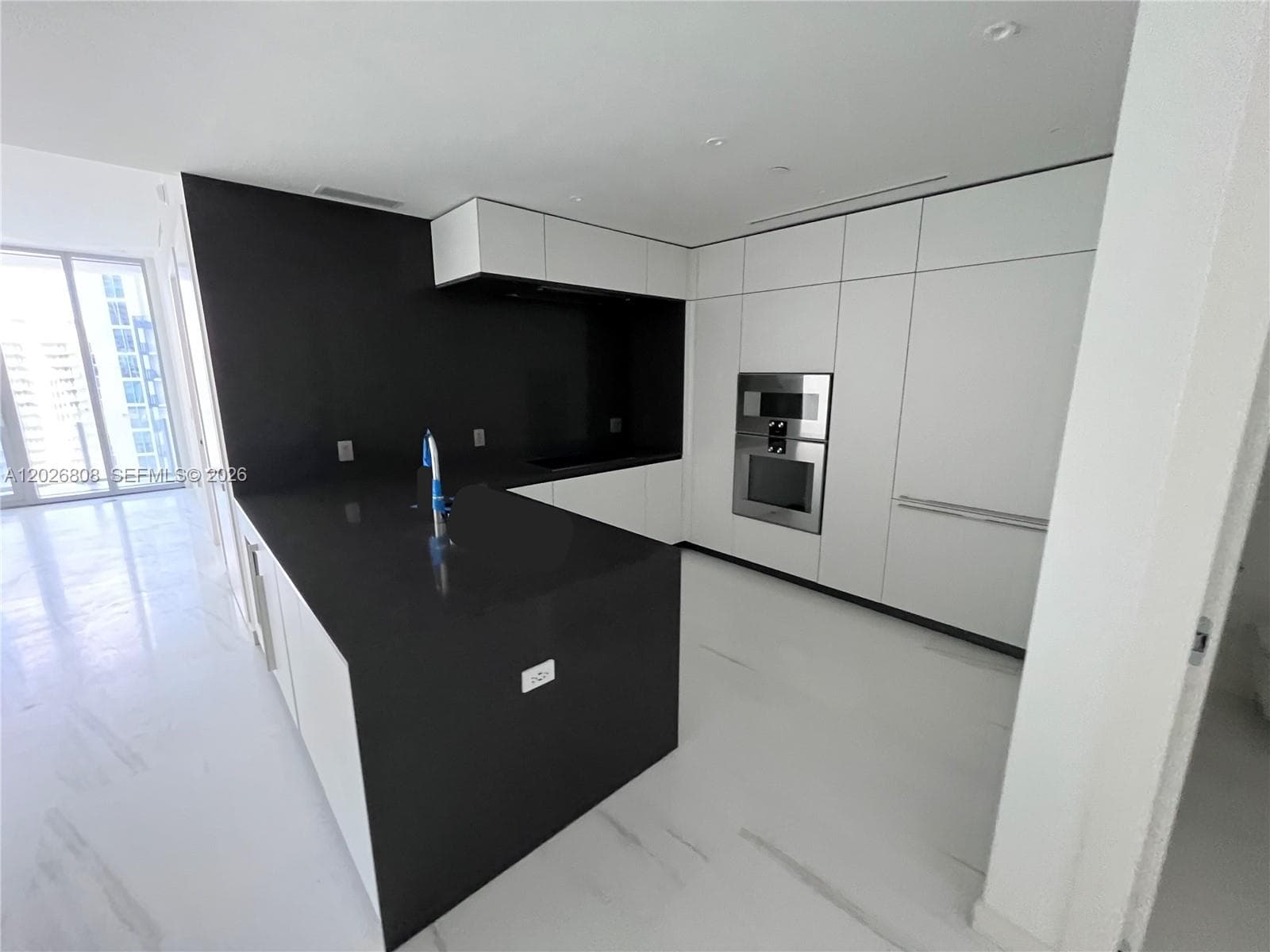 300 Biscayne Boulevard Way # 2509W, Miami, FL 33131 — zdjęcie 3