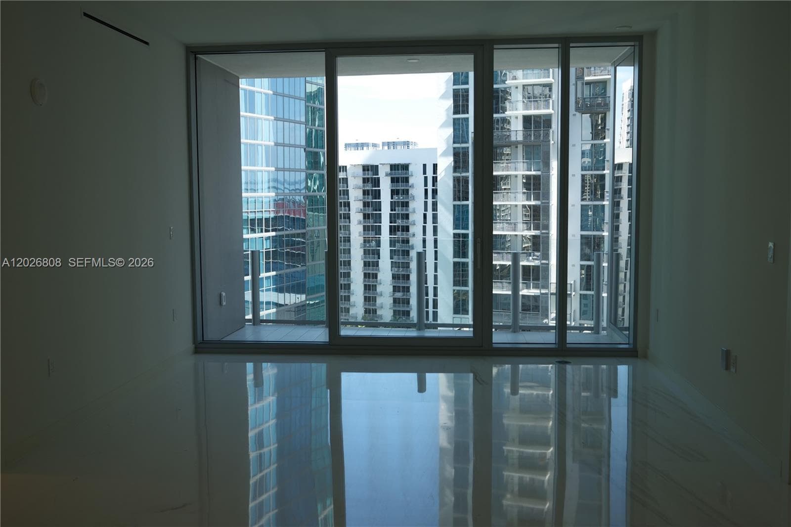 300 Biscayne Boulevard Way # 2509W, Miami, FL 33131 — zdjęcie 4