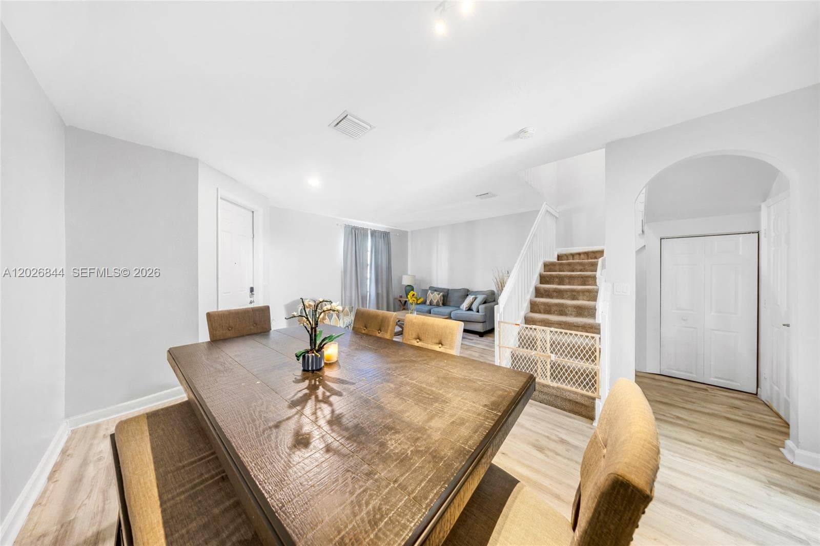 9381 W 33rd Ln, Hialeah, FL 33018 — zdjęcie 5
