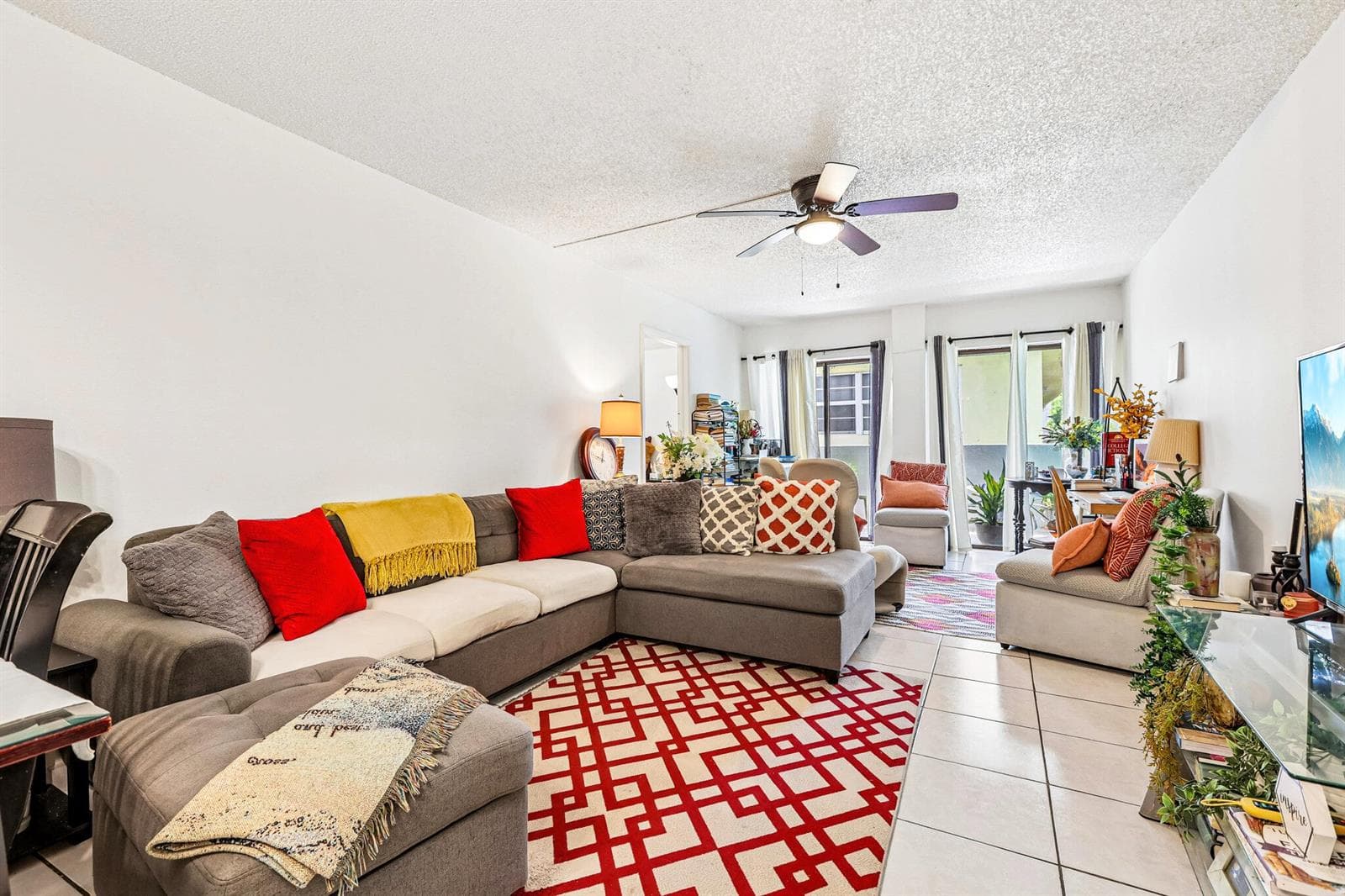 6941 Carlyle Avenue # 2e, Miami Beach, FL 33141 — zdjęcie 3