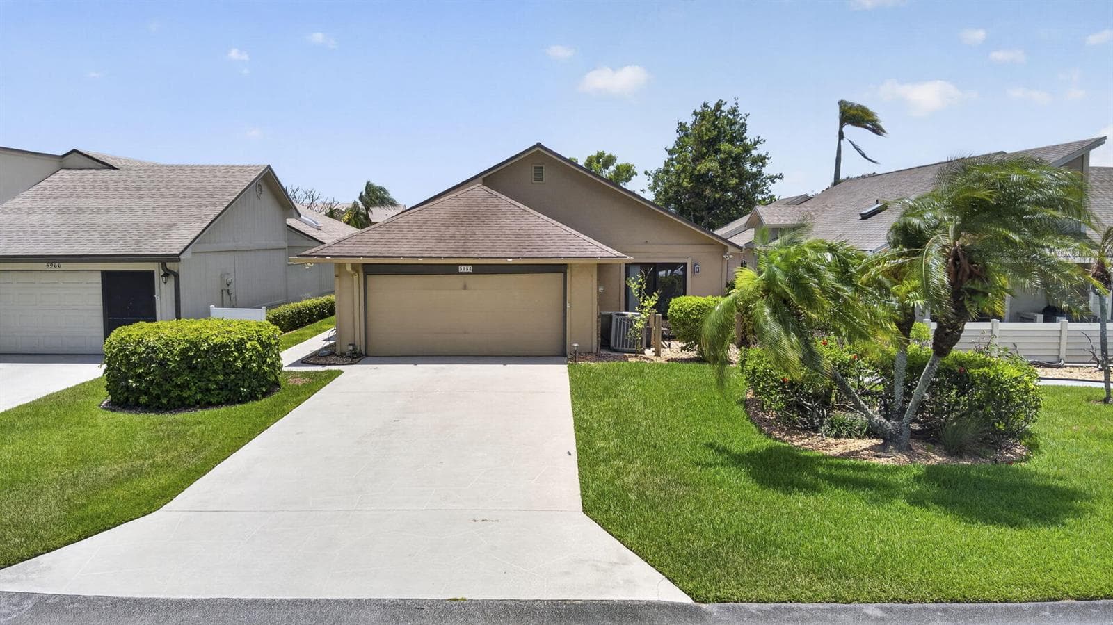 5954 SE Franklin Place, Hobe Sound, FL 33455 — zdjęcie 5
