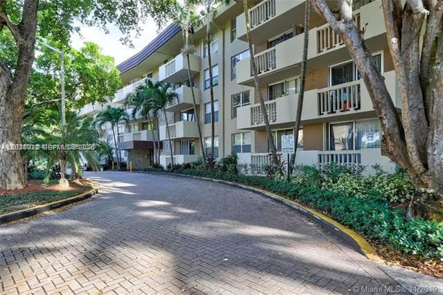 1800 Sans Souci Blvd # 305, North Miami, FL 33181 — zdjęcie 4