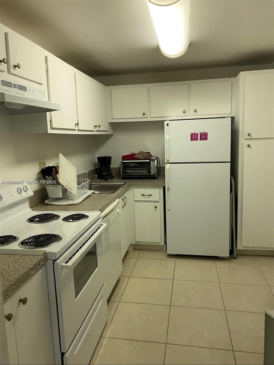 1800 Sans Souci Blvd # 402, North Miami, FL 33181 — zdjęcie 3