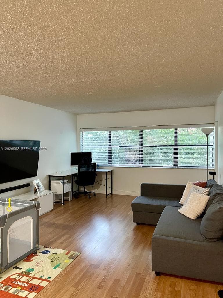 301 Racquet Club Rd # 305, Weston, FL 33326 — zdjęcie 3