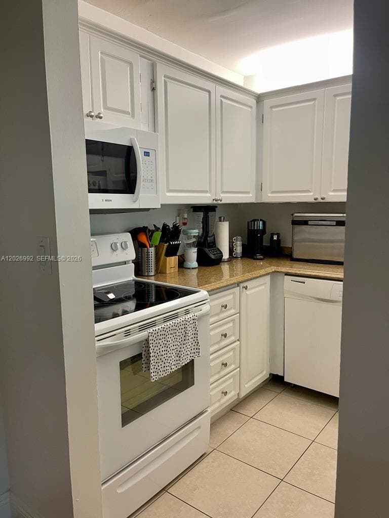 301 Racquet Club Rd # 305, Weston, FL 33326 — zdjęcie 5