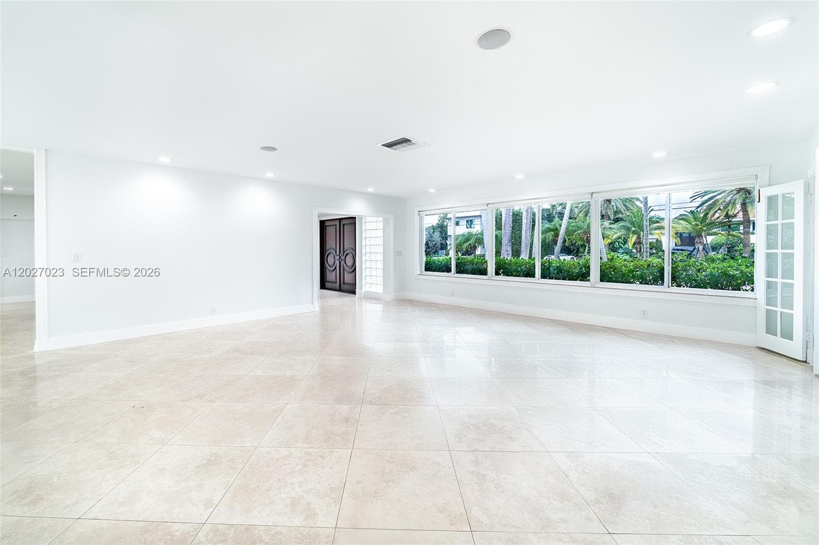 9835 W Broadview Dr, Bay Harbor Islands, FL 33154 — zdjęcie 4