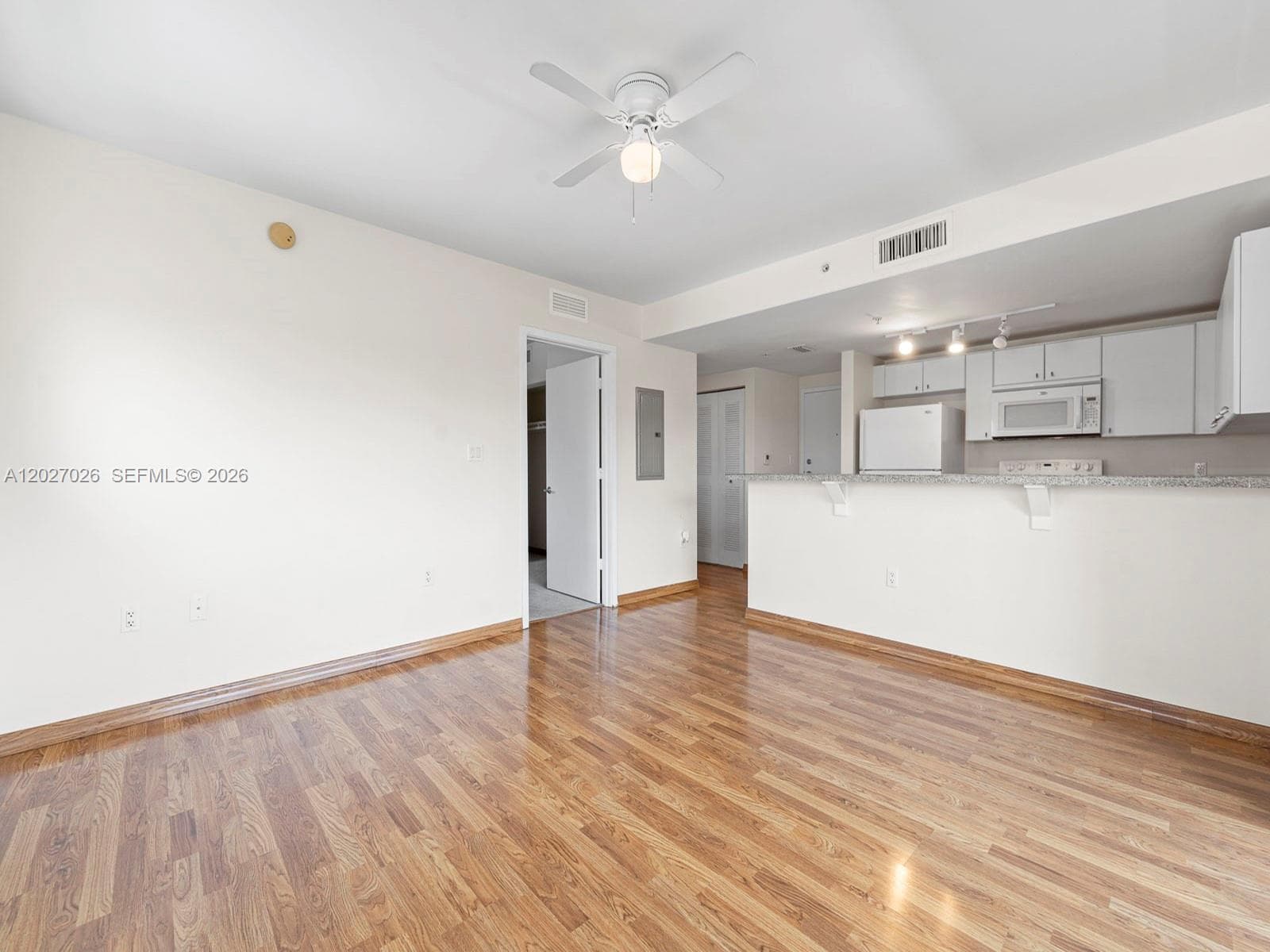 2740 SW 28th Ter # 508, Miami, FL 33133 — zdjęcie 2