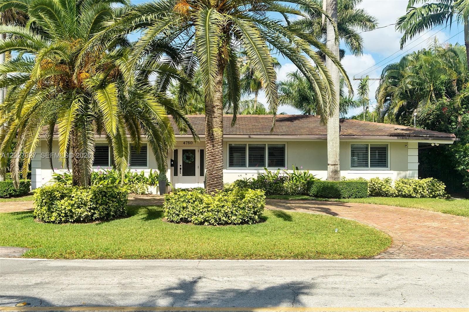 4750 Alhambra Cir, Coral Gables, FL 33146 — zdjęcie 3