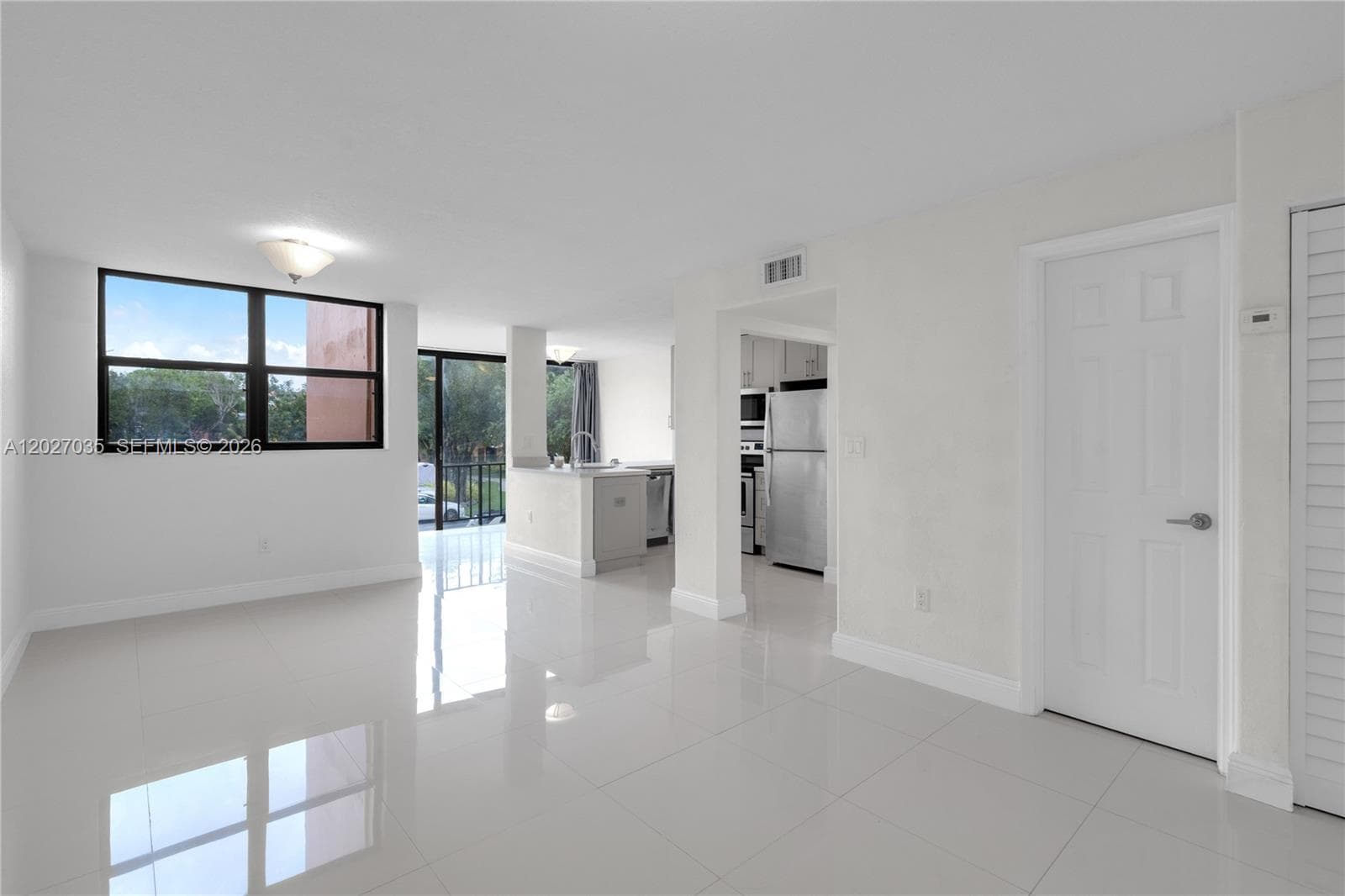 9440 W Flagler St # 208, Miami, FL 33174 — zdjęcie 2
