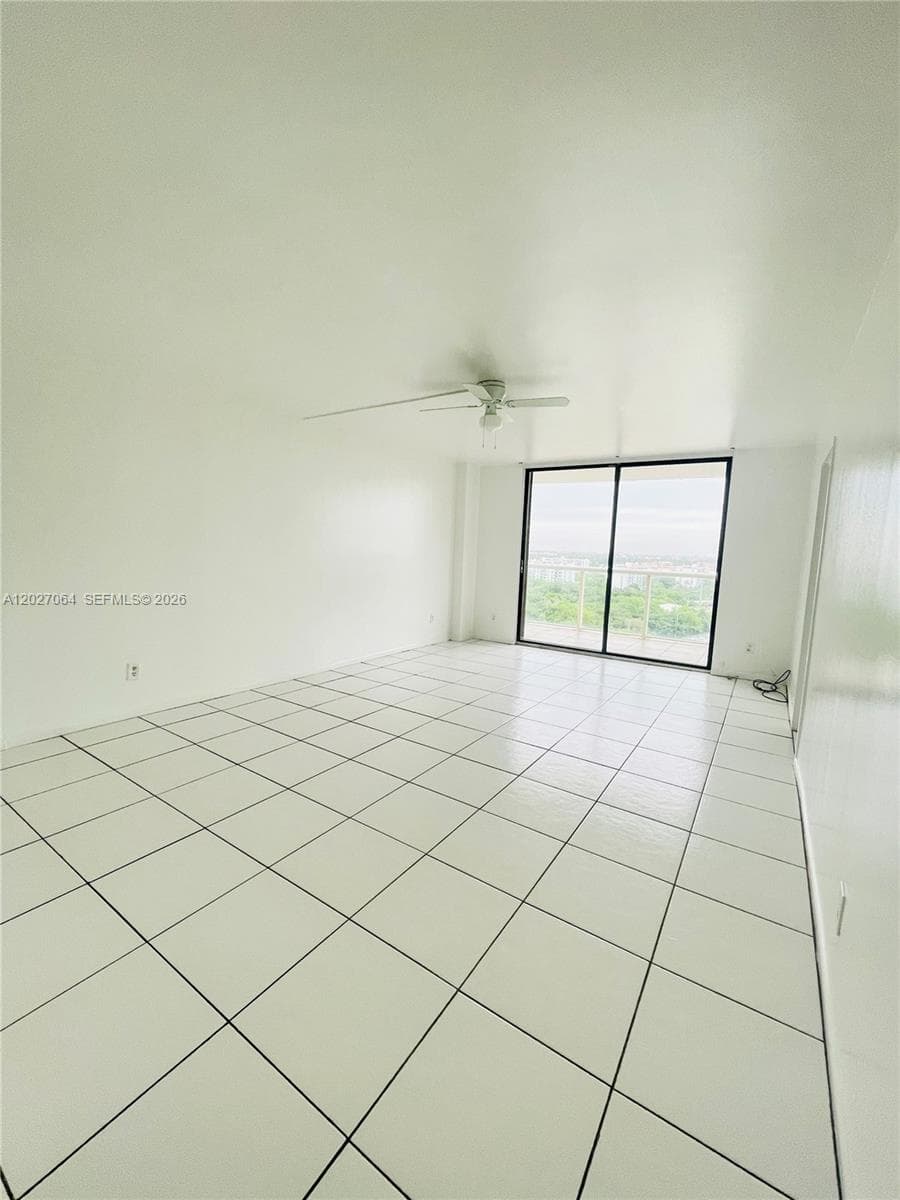 13499 Biscayne Blvd # 1613, North Miami, FL 33181 — zdjęcie 5