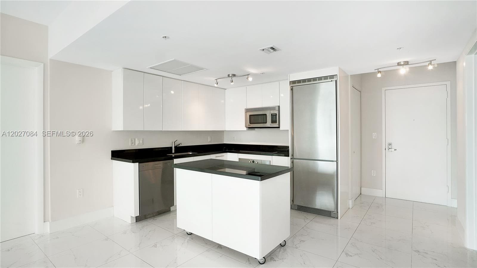 92 SW 3rd St # 1803, Miami, FL 33130 — zdjęcie 2