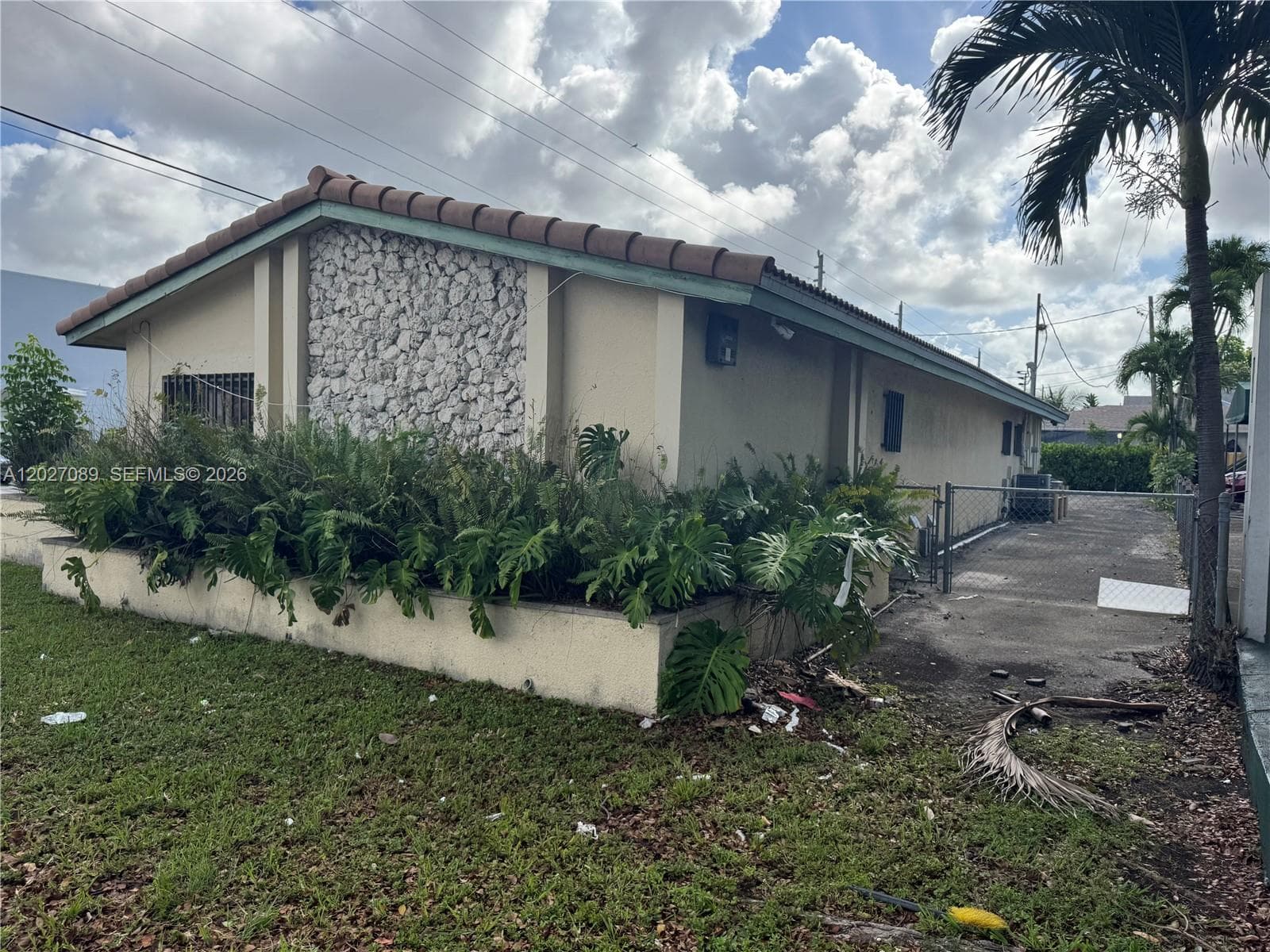 2660 SW 3rd St, Miami, FL 33135 — zdjęcie 4