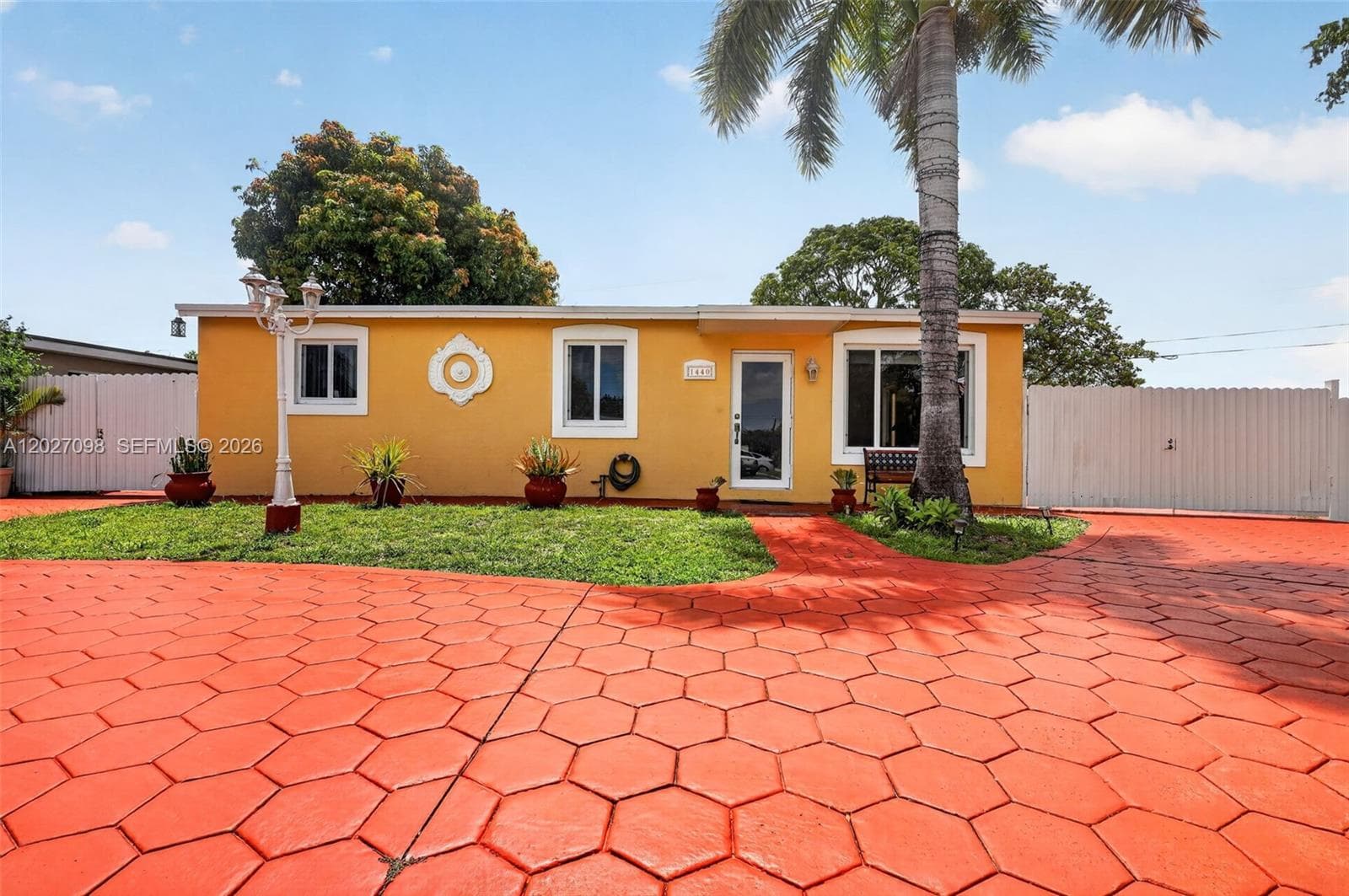 1440 N 68th Ave, Hollywood, FL 33024 — zdjęcie 2