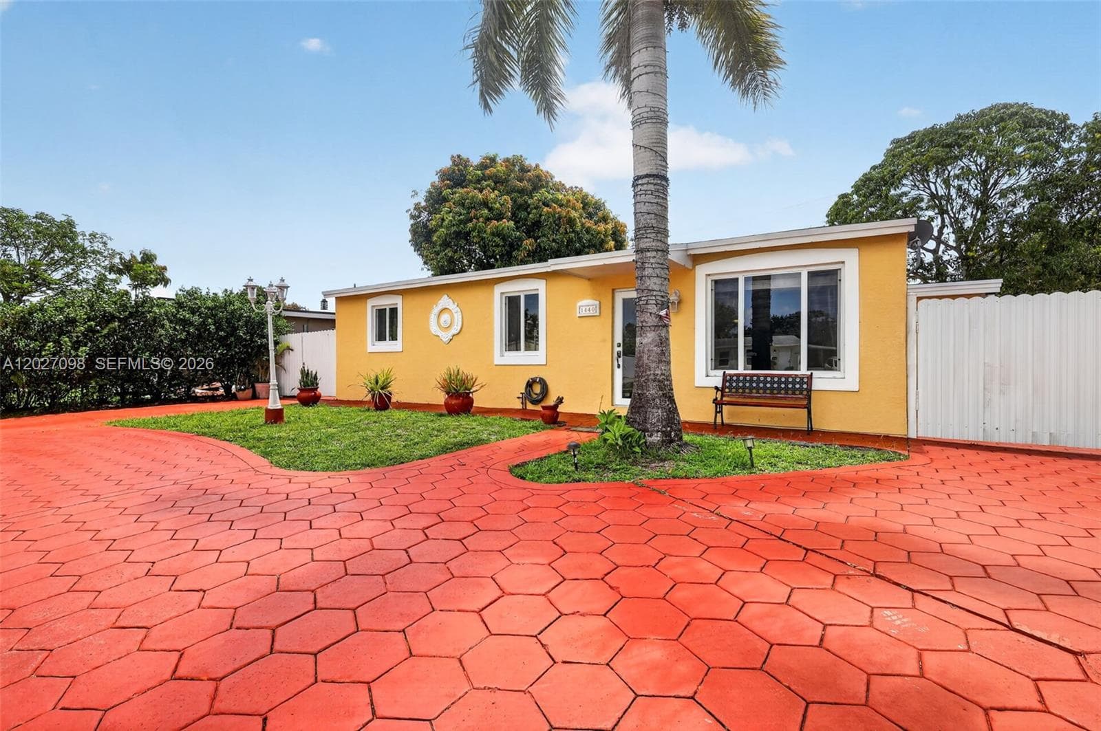 1440 N 68th Ave, Hollywood, FL 33024 — zdjęcie 3