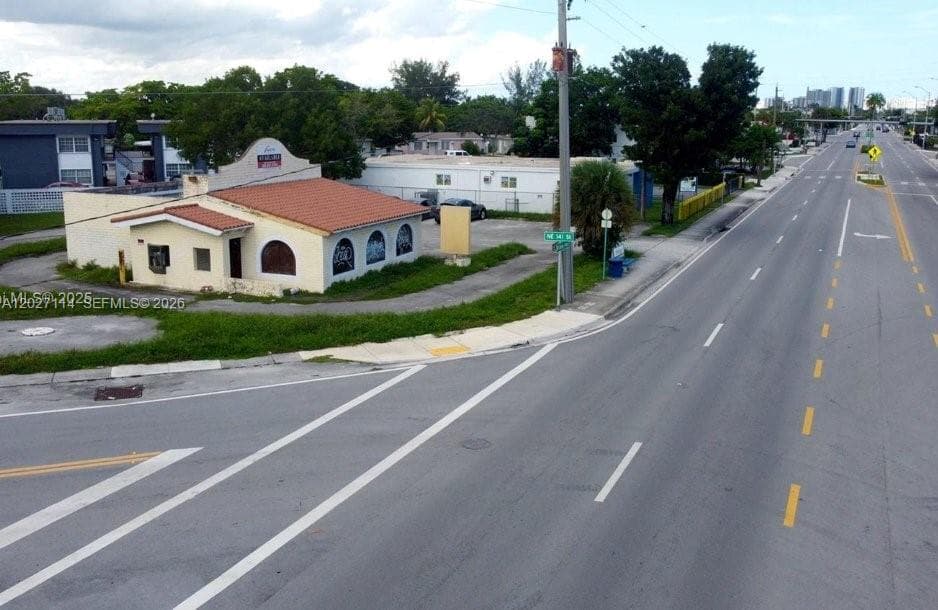14100 W Dixie Hwy, North Miami, FL 33161 — zdjęcie 5