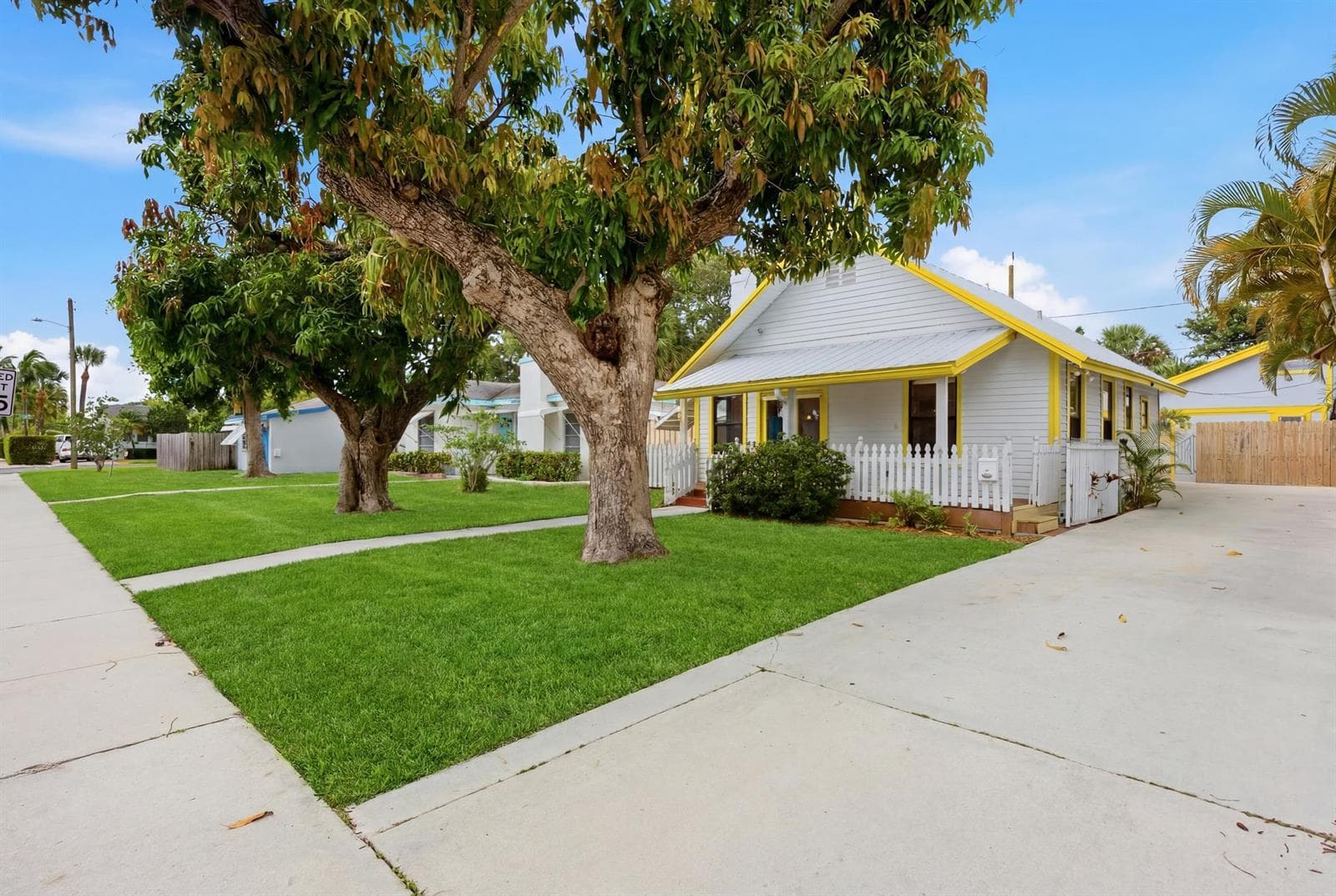 1021 S N Street, FL 33460 — zdjęcie 5
