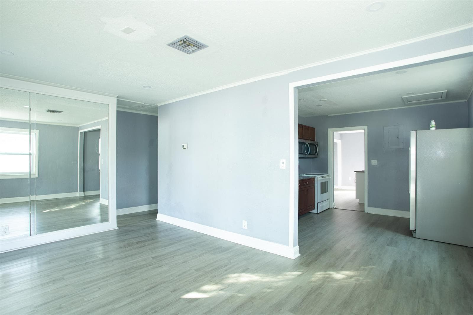 849 W 2nd Street # B, Riviera Beach, FL 33404 — zdjęcie 3