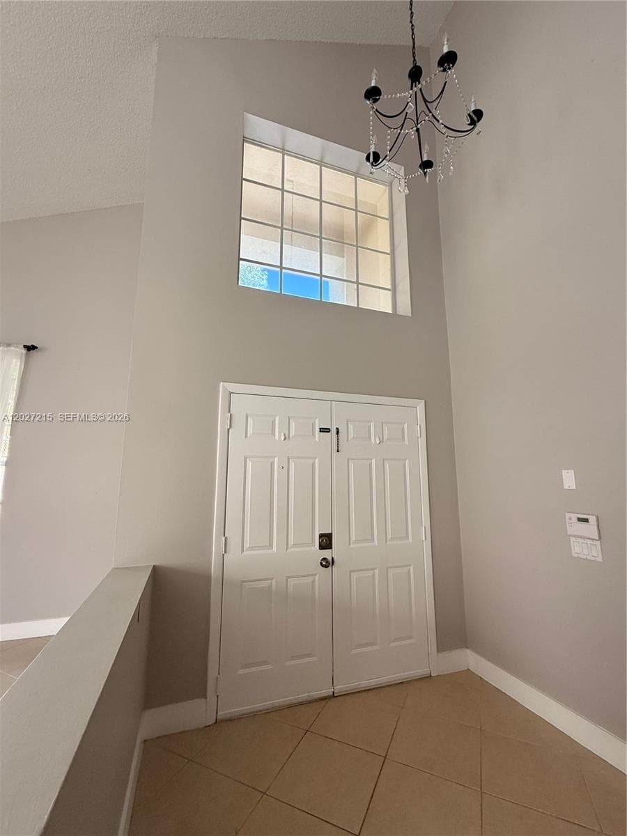 300 Cameron Dr, Weston, FL 33326 — zdjęcie 2