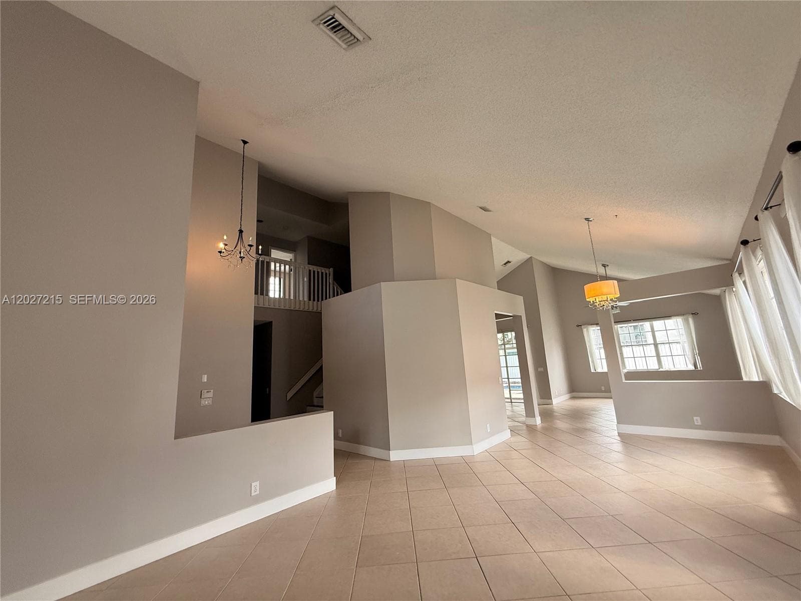 300 Cameron Dr, Weston, FL 33326 — zdjęcie 3
