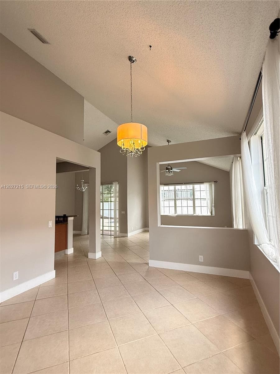 300 Cameron Dr, Weston, FL 33326 — zdjęcie 5