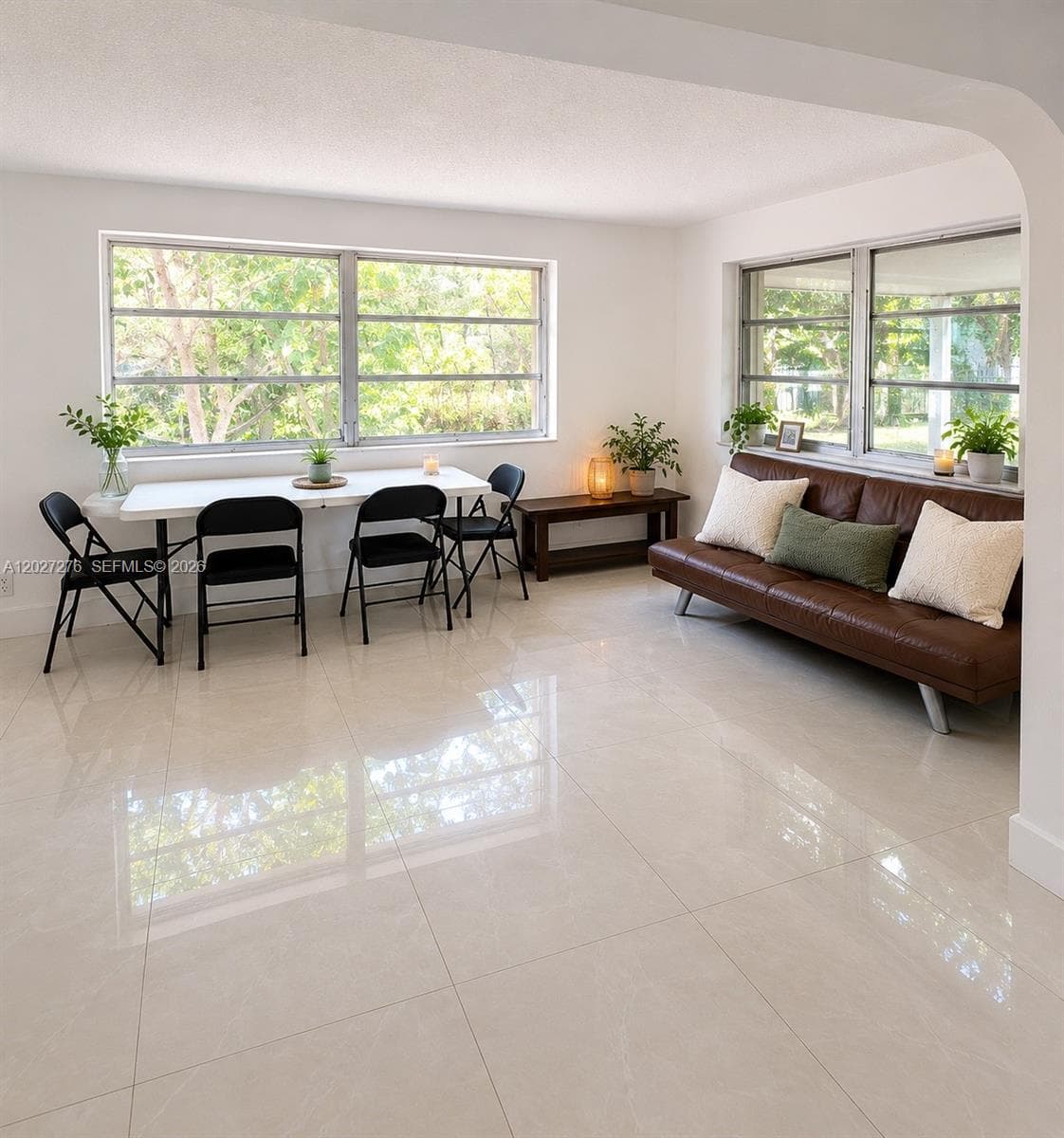 1109 NE 4th Ct, Hallandale Beach, FL 33009 — zdjęcie 5