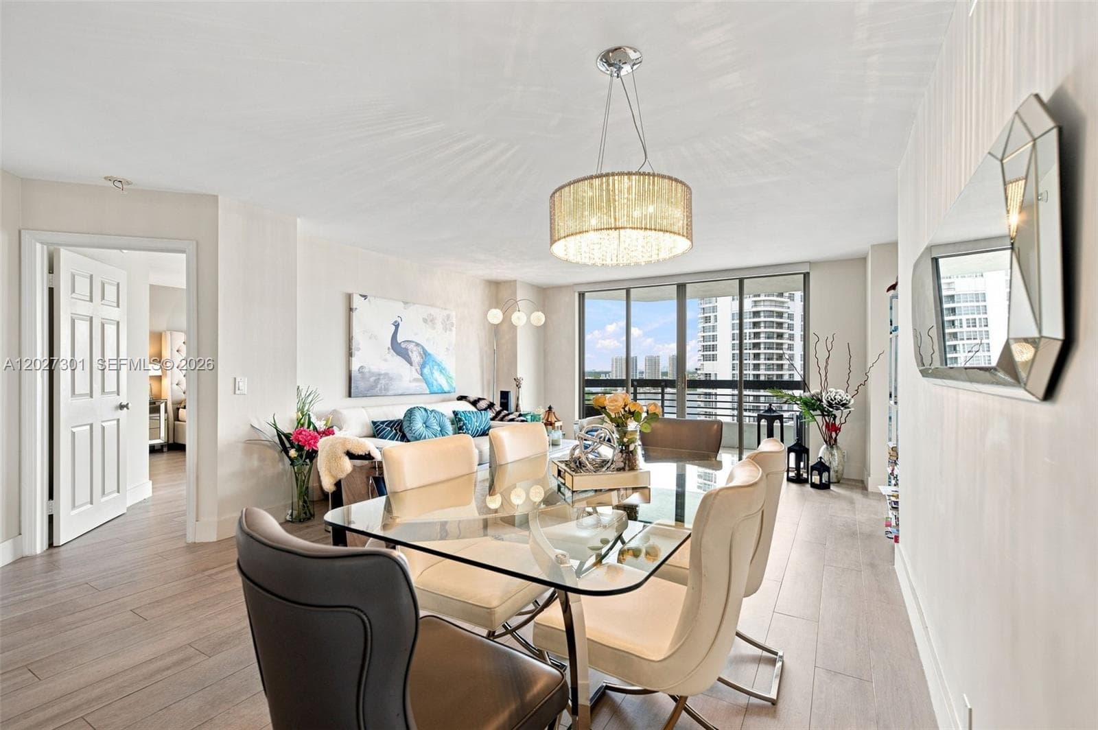Mystic Pointe Tower 400 — zdjęcie 4