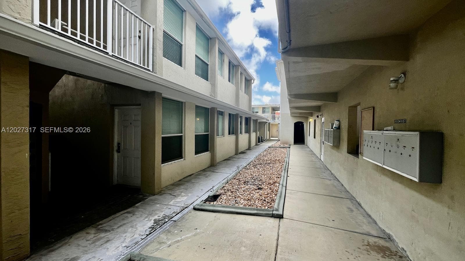 1025 SW 7th Ave # 5, Miami, FL 33130 — zdjęcie 4