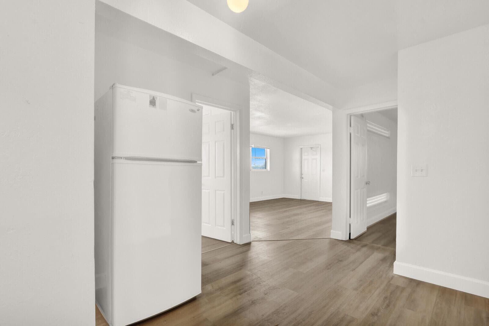 2701 Avenue E, Riviera Beach, FL 33404 — zdjęcie 2