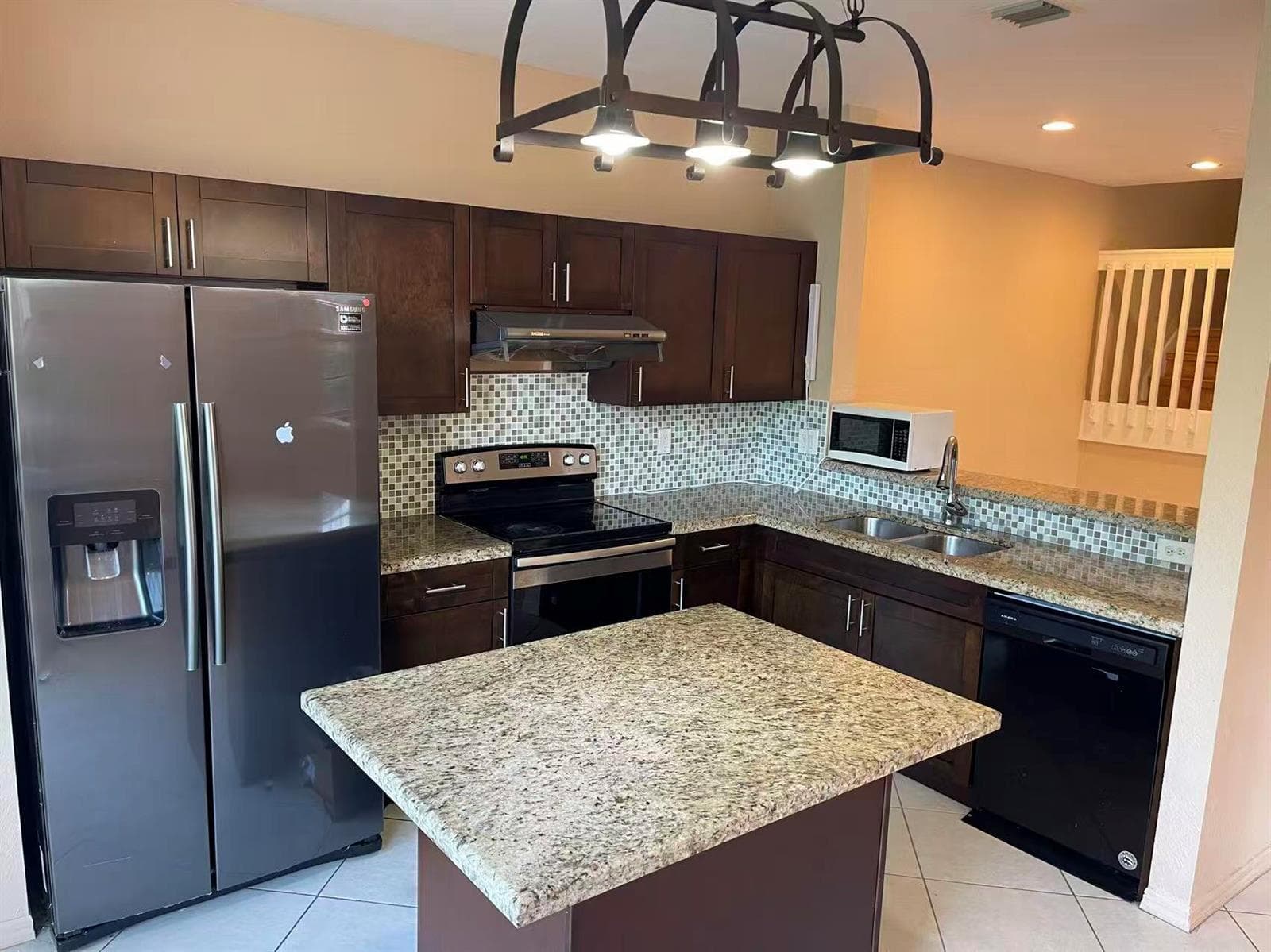 4061 NW 91st Terrace, Sunrise, FL 33351 — zdjęcie 3