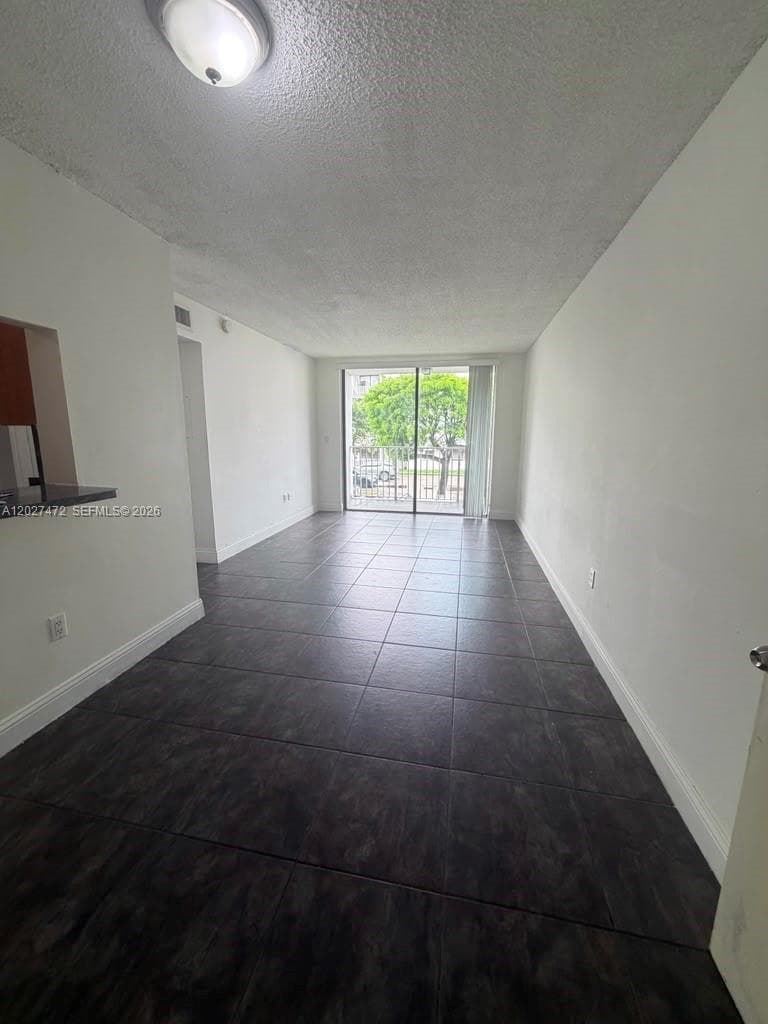 8185 NW 7th St # 218, Miami, FL 33126 — zdjęcie 3