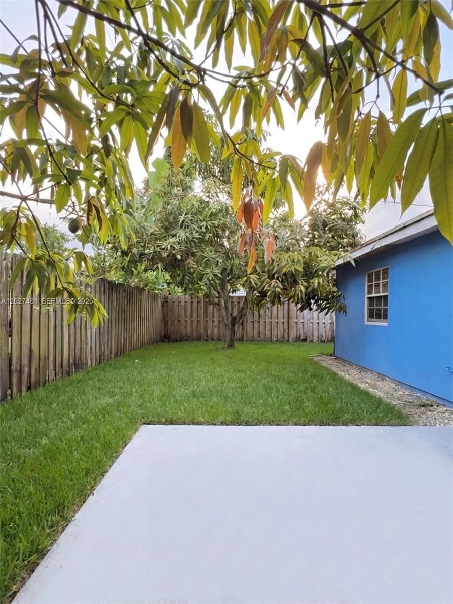 1300 NE 203rd St, Miami, FL 33179 — zdjęcie 4