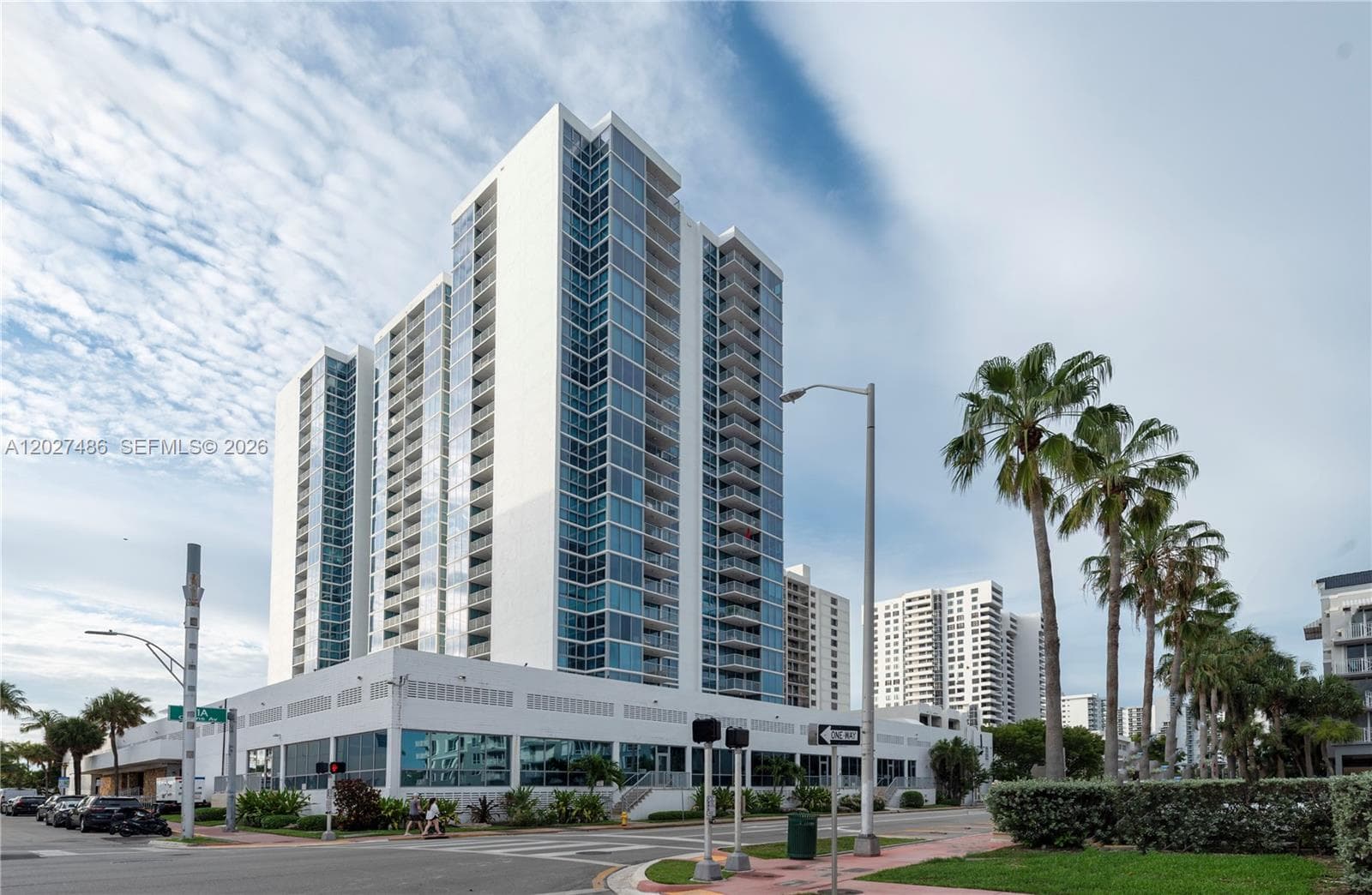 2655 Collins Ave # 603, Miami Beach, FL 33140 — zdjęcie 3