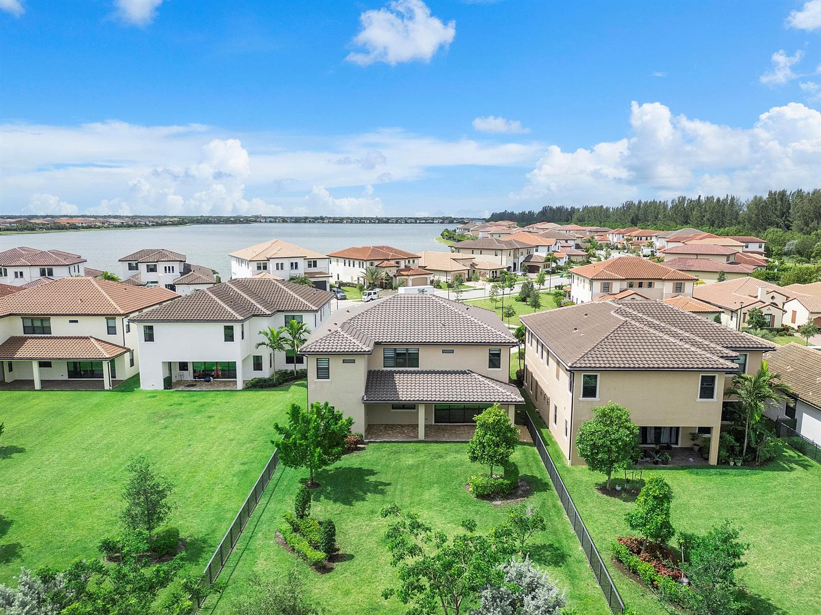 12745 Bayside Court, Parkland, FL 33076 — zdjęcie 4