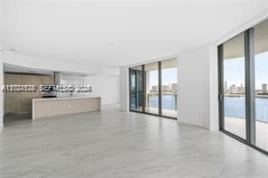 17111 Biscayne Blvd # 1210, North Miami Beach, FL 33160 — zdjęcie 4