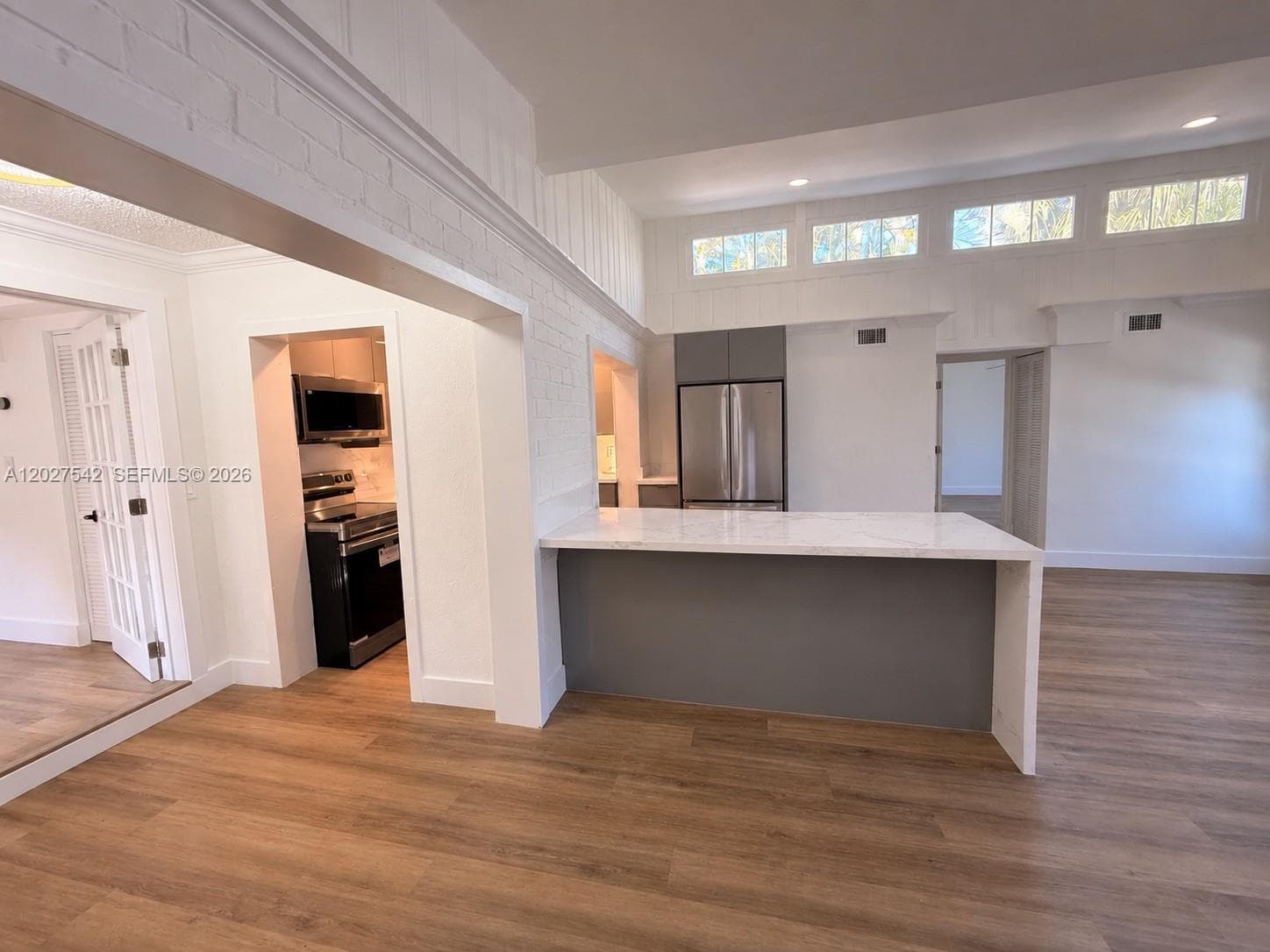 2627 NE 213th St, Miami, FL 33180 — zdjęcie 4
