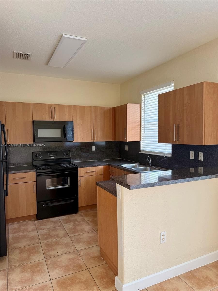 1498 SE 25th Ave, Homestead, FL 33035 — zdjęcie 3