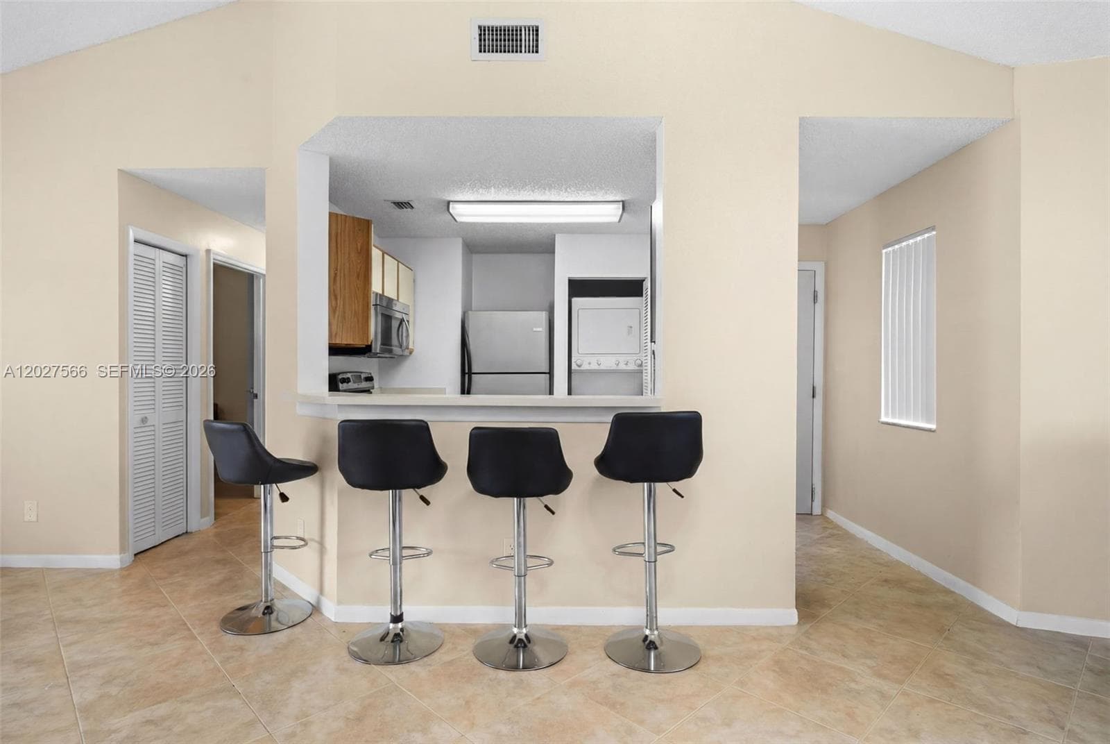 3405 NW 44th St # 205, Oakland Park, FL 33309 — zdjęcie 4