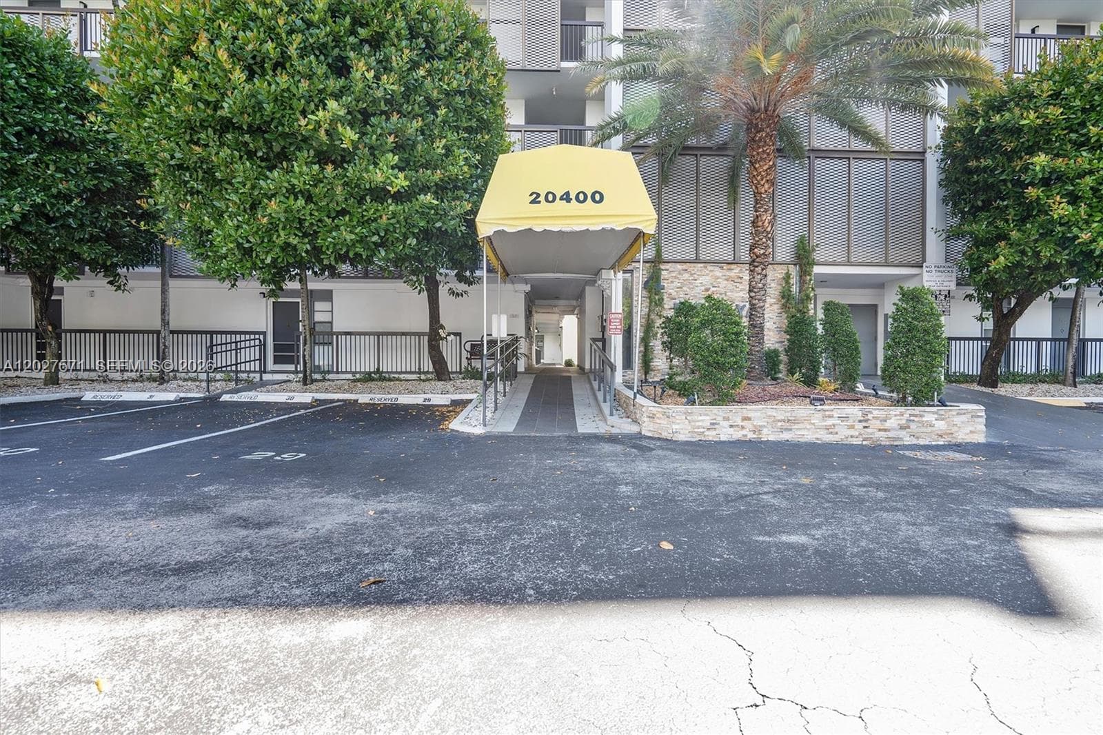 20400 W Country Club Dr # 214, Aventura, FL 33180 — zdjęcie 3