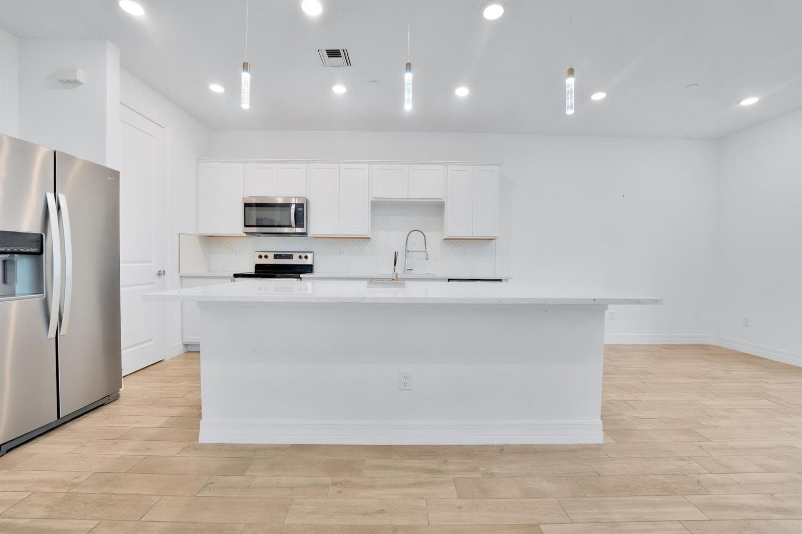 8358 NW 7th Place, Plantation, FL 33324 — zdjęcie 5