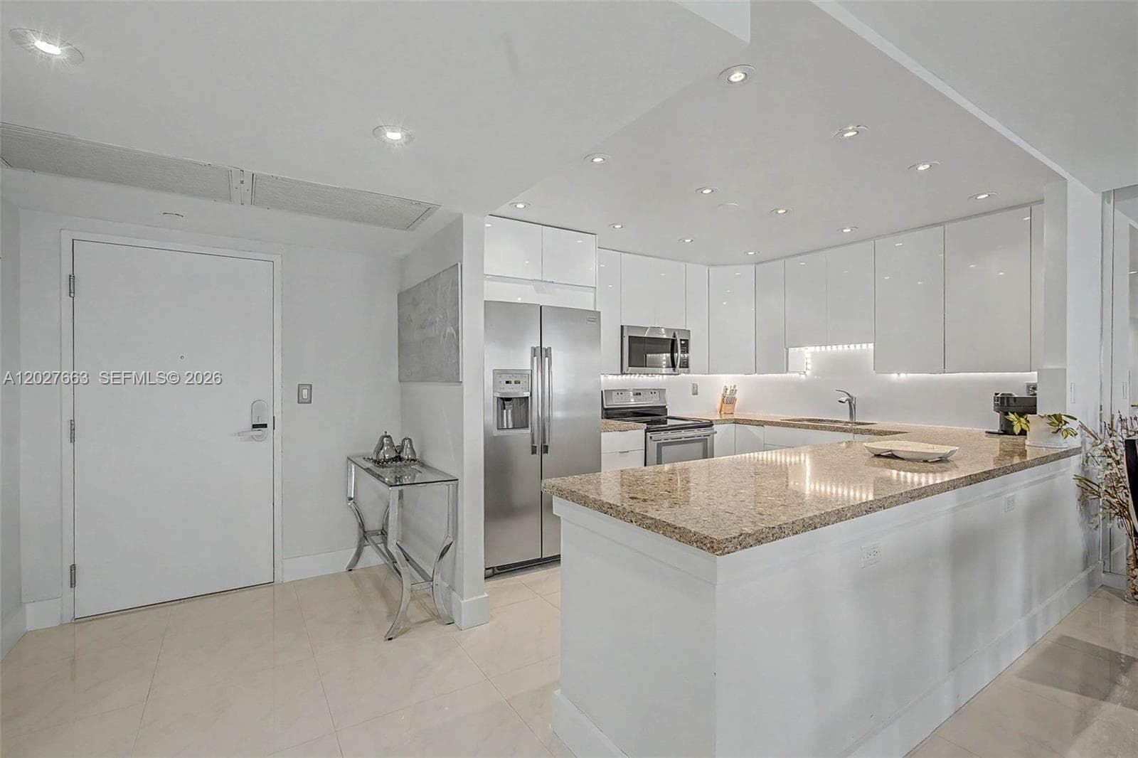 2301 Collins Ave # 1210, Miami Beach, FL 33139 — zdjęcie 4