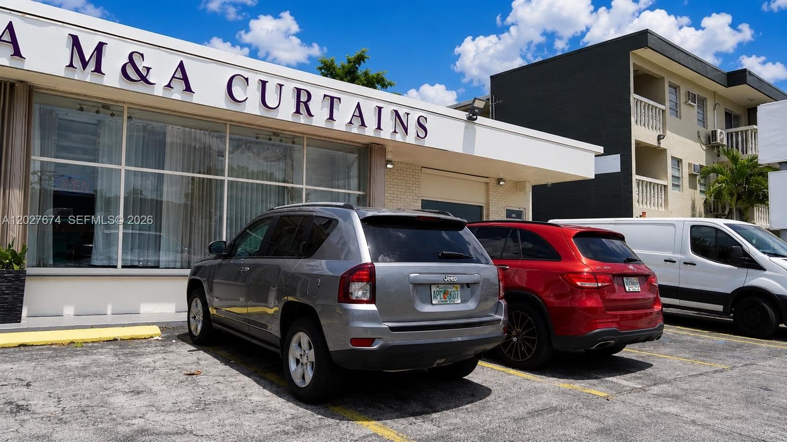4851 E 8th Ave, Hialeah, FL 33013 — zdjęcie 4